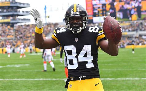 Antonio Brown Sounds off After NSFW Viral Video Leaked